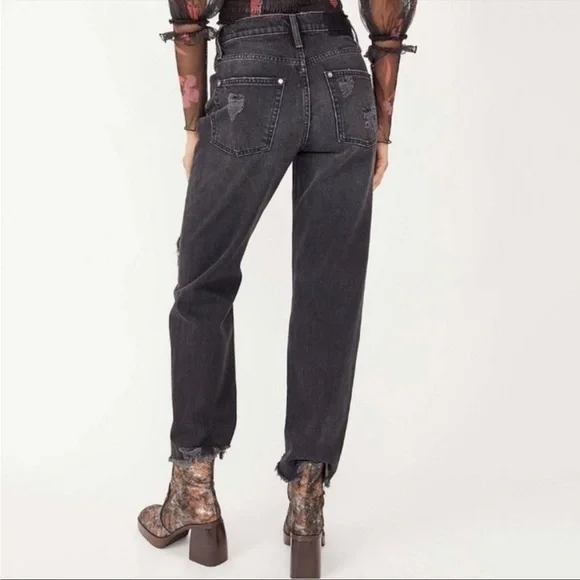NWT Free People Baggy Tapered Boyfriend Jeans in Obsidian Black - Picture 4 of 9